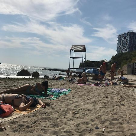 Апартаменты в Аркадии с видом на море Одесса Экстерьер фото